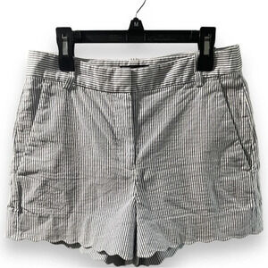 J.Crew shorts - Size 2
Seersucker white with dusty blue stripe
Scalloped cuff
